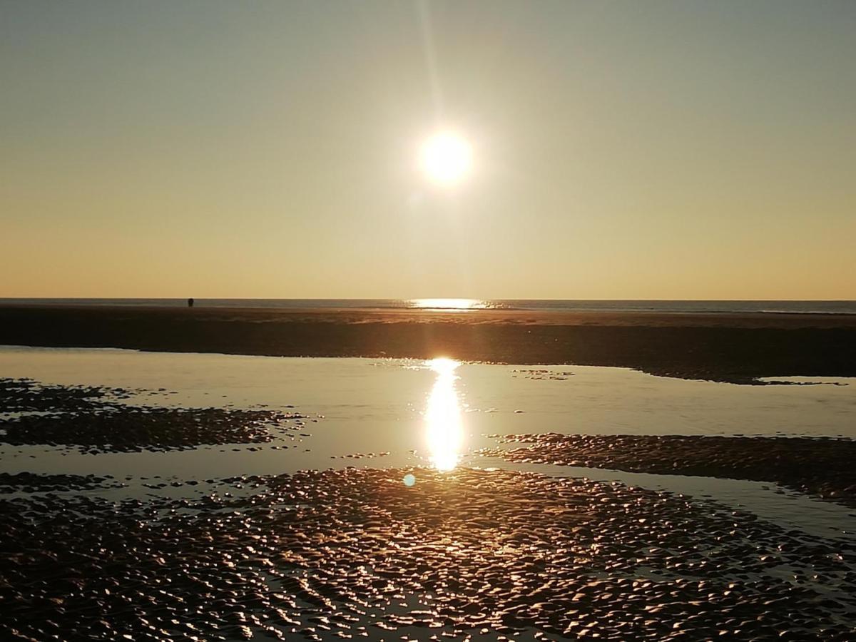 Fort-Mahon : Superbe T2 A 2 Pas De La Plage Avec Parking Prive - Fr-1-482-15 Екстериор снимка